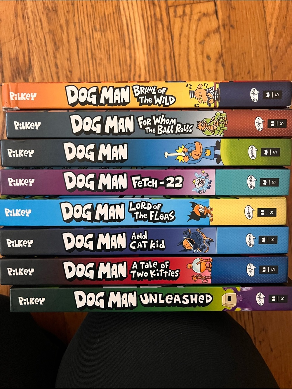 Dog Man Book Set of 8 books by Dav Pilkey - Picture 2 of 2